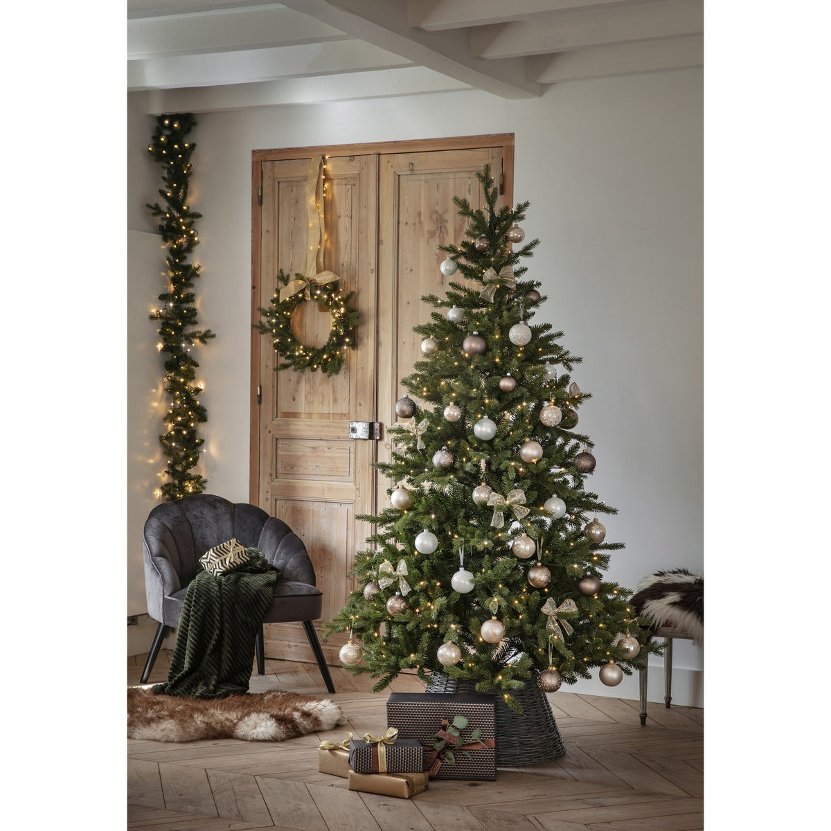 Kunstkerstboom Allison Pine - H 240 cm - Ø 152 cm - Groen - foto 7