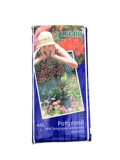 Potgrond + langzaamwerkend meststoffen - Grond en Meststoffen